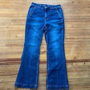 Old Navy Extra High Rise Flare Trouser - Size 12